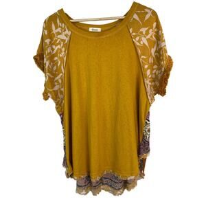 Faveur Women's Size 1X Golden Yellow Raw Hem Blended Fabric Fringed Boho T-Shirt
